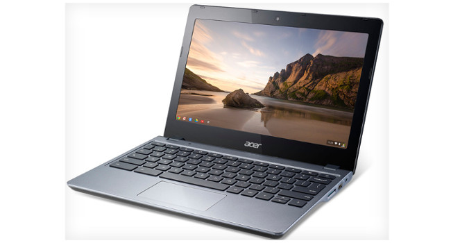 Acer Chromebook pose