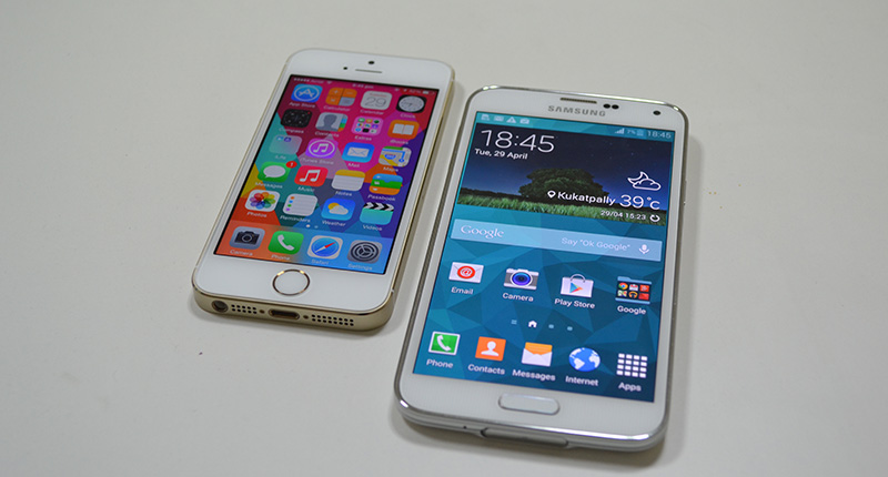 tilnærmelse Tilfældig Trivial Samsung Galaxy S5 vs. Apple iPhone 5s: plastic and metal - Gearburn