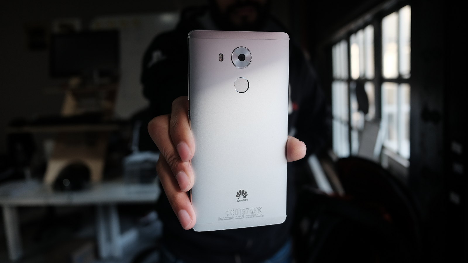 huawei mate 8 back featured