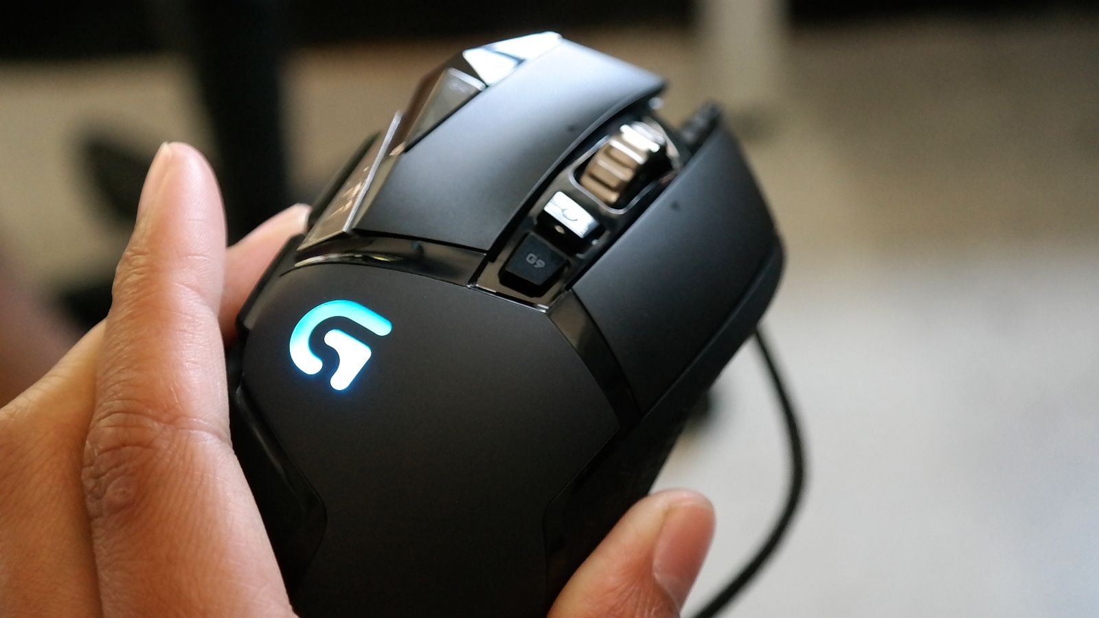 Trappenhuis Ik geloof landbouw Logitech G502 Proteus Core review: heads and tails above the rest - Gearburn