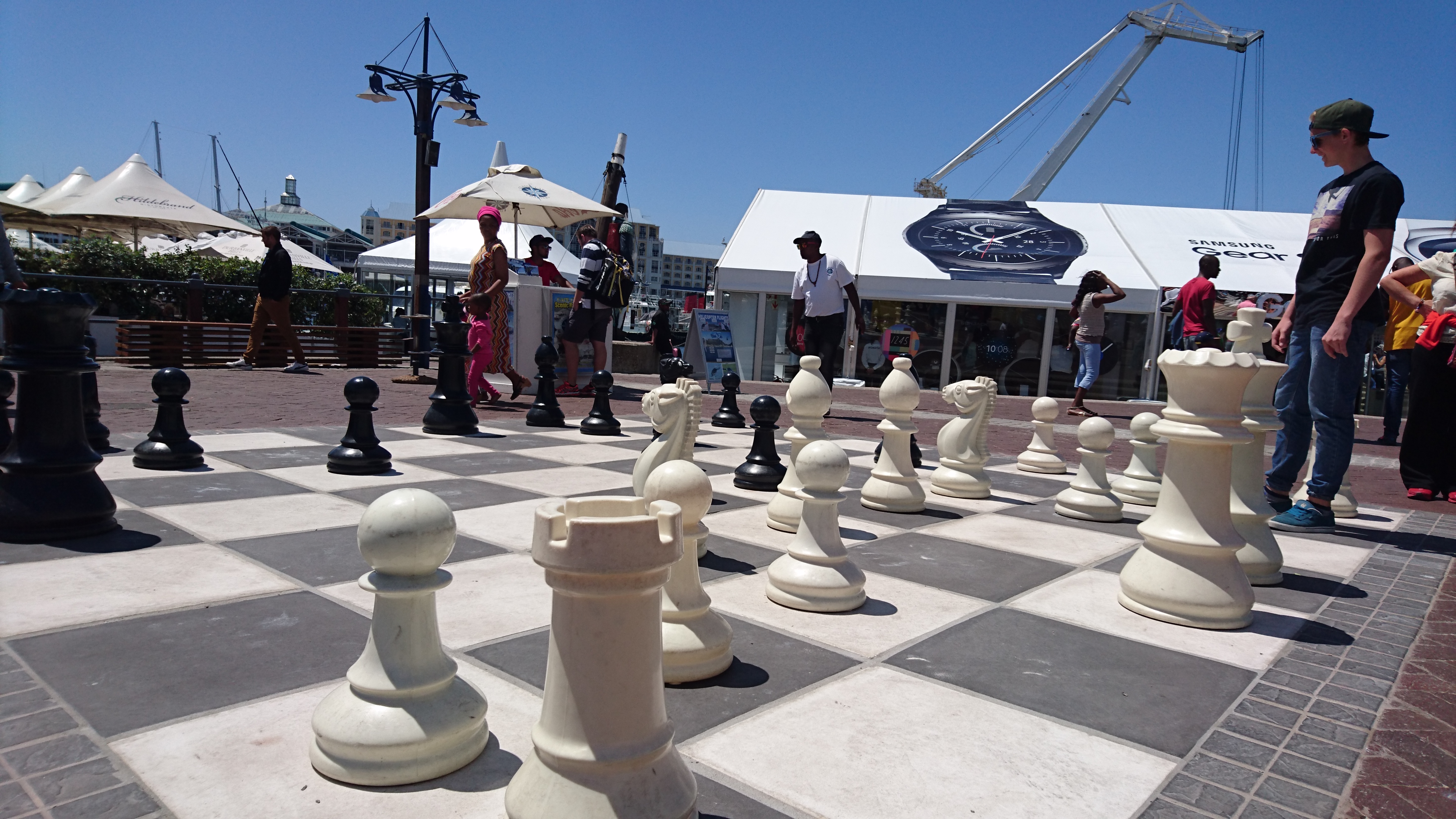 We Tour The V A Waterfront With The Sony Xperia Z5 Compact Gallery Gearburn