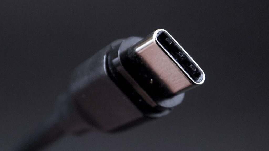 USB-C USB charging port cable EU