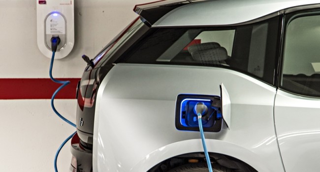 4 reasons why electric cars still aren't a viable solution - Motorburn